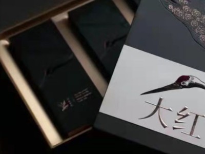 黑色系茶葉包裝盒，簡(jiǎn)約而不失高檔