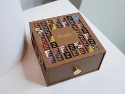 中秋送什么禮？精品盒廠家挑選幾款月餅禮盒，送禮倍有面子！